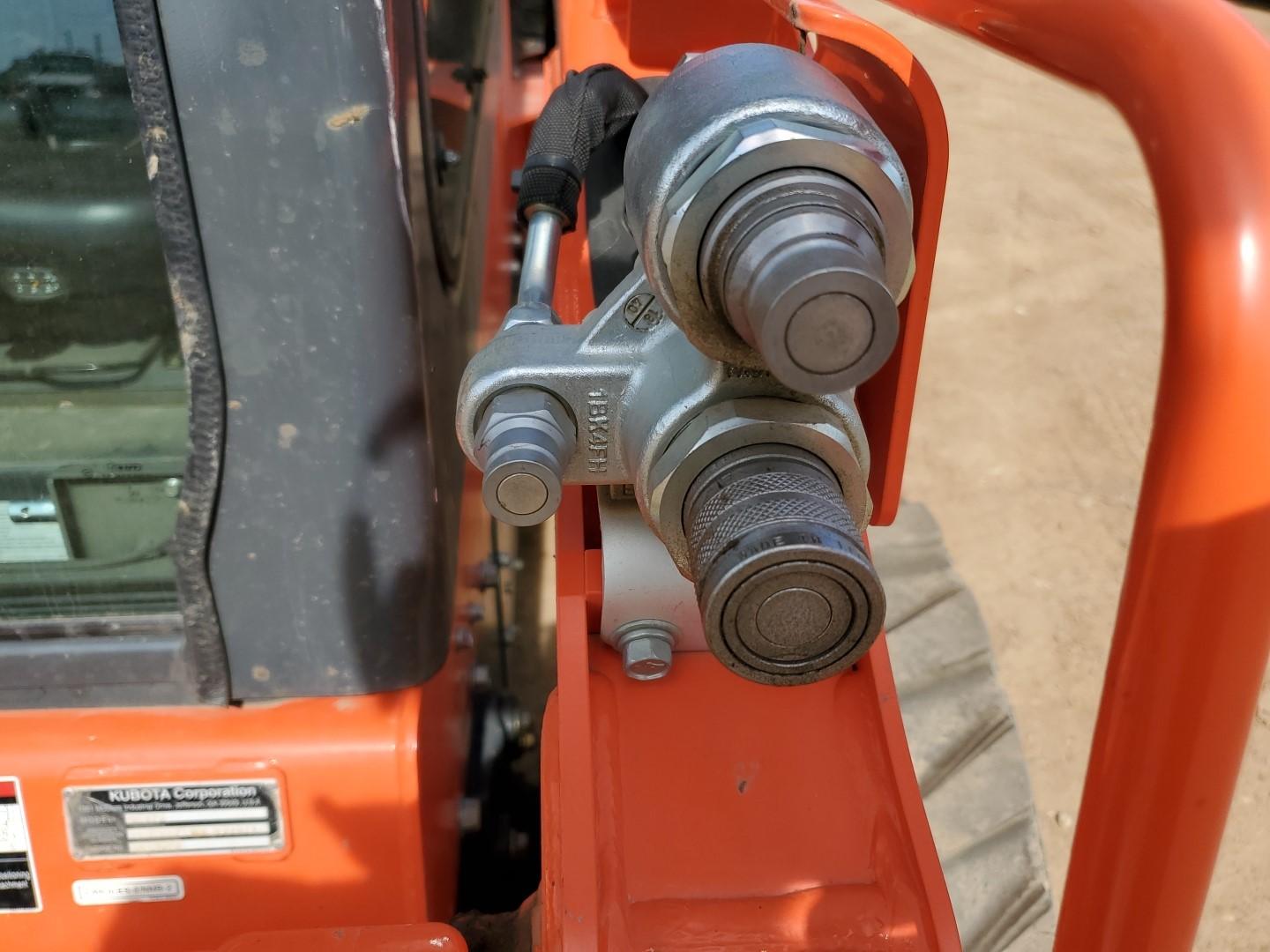 2018 Kubota Ssv75 Skid Steer