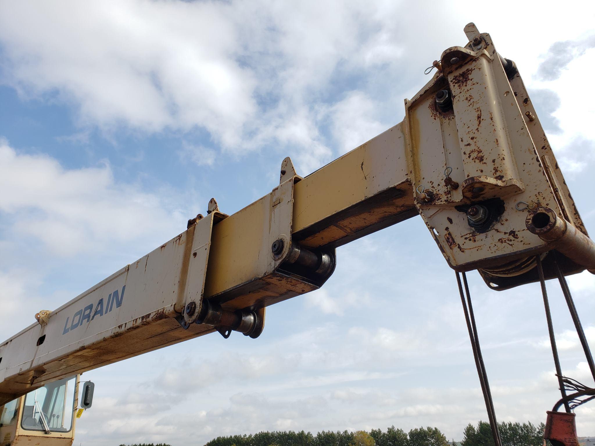 Koehring Lorain Lrt-220 20-ton Crane