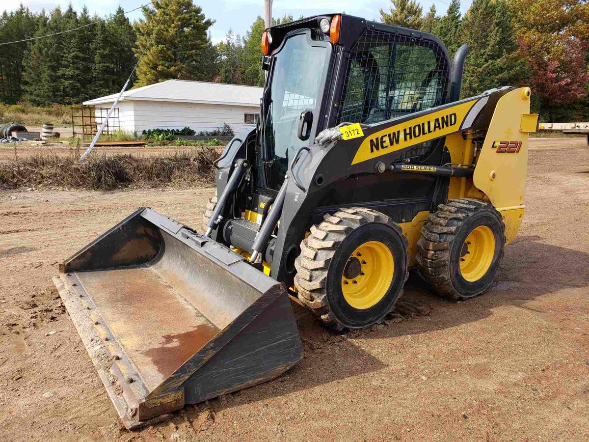 New Holland L221 Skid Steer