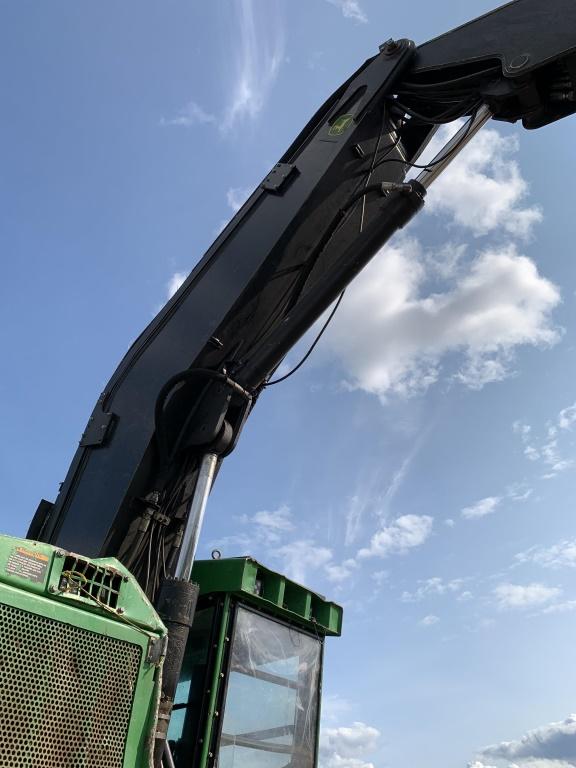 2011 John Deere 703jh Harvester