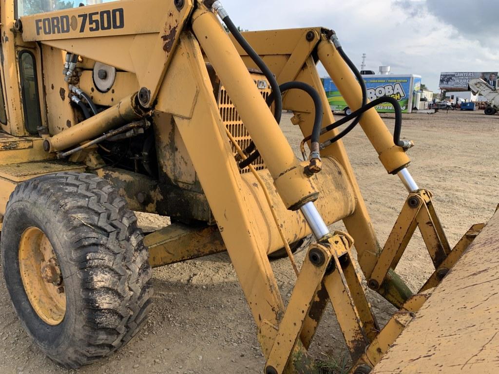 Ford 7500 Tractor Backhoe