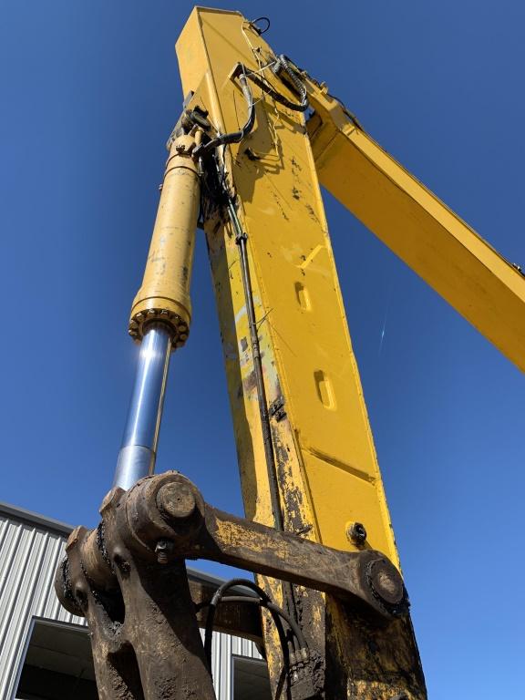 Komatsu Pc400lc Excavator