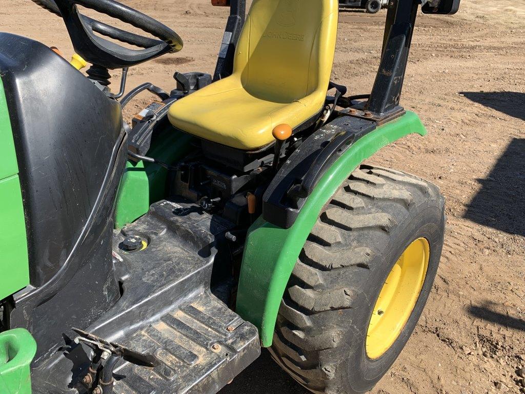 John Deere 2320 Hst Compact Loader Tractor