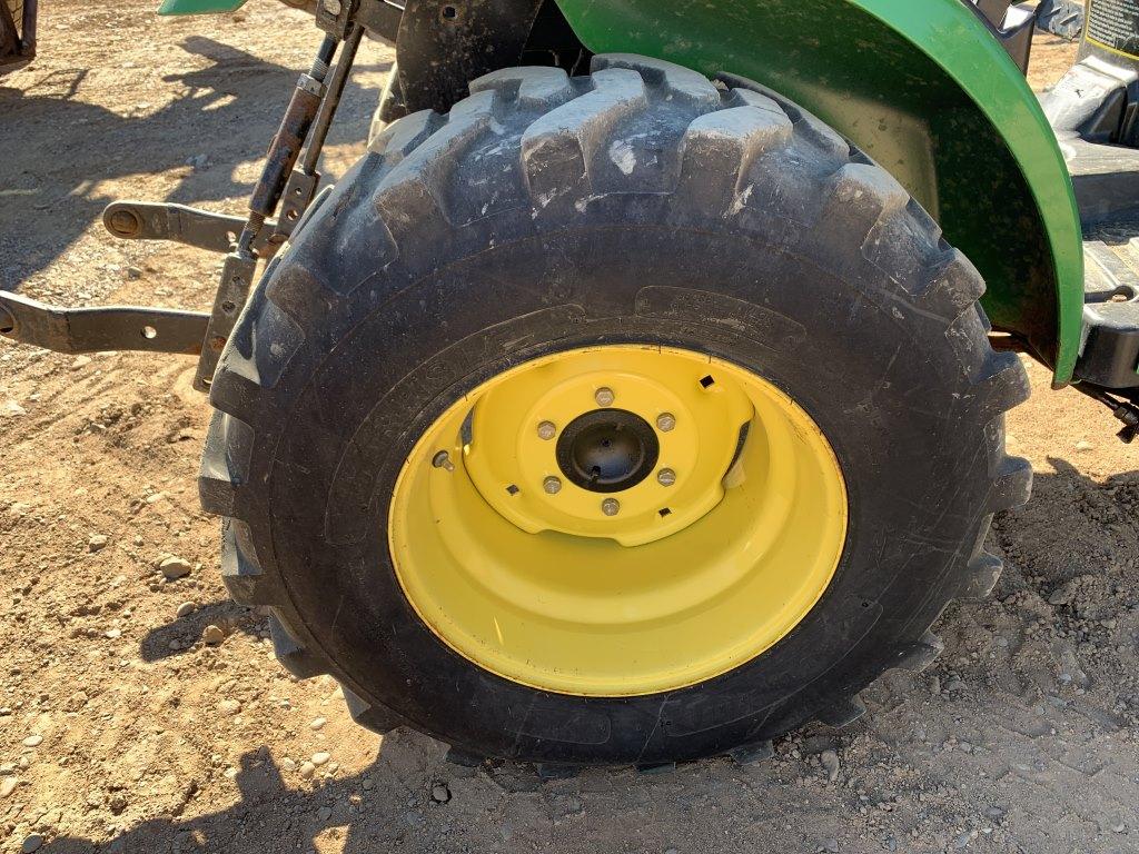 John Deere 2320 Hst Compact Loader Tractor