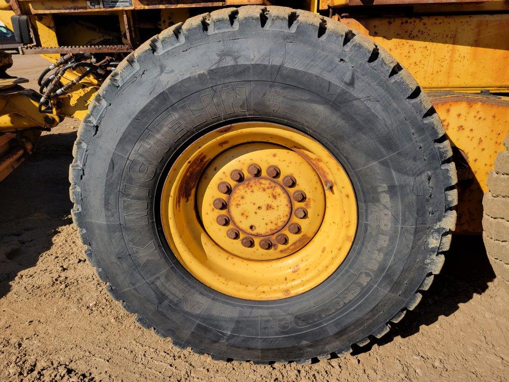 1997 Deere 772ch Grader