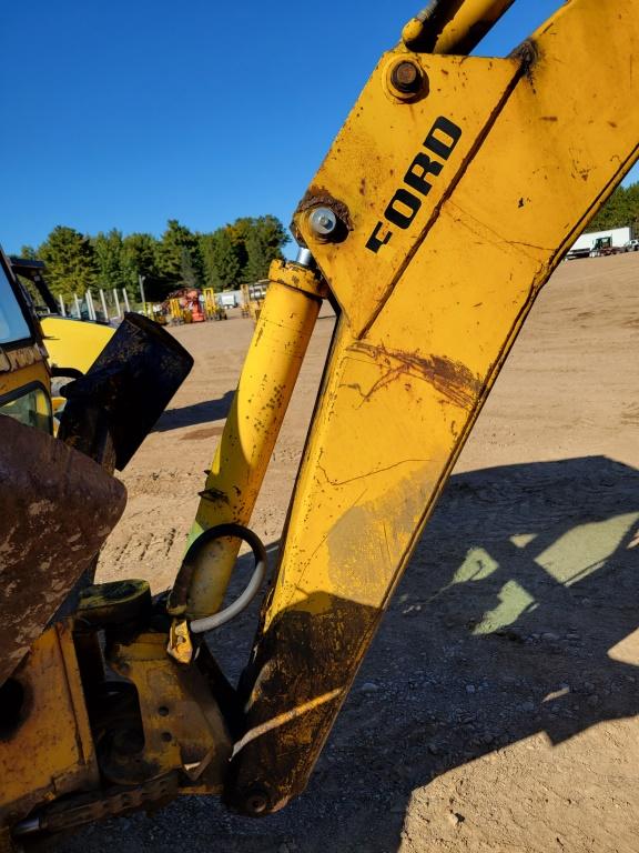 Ford 550 Loader Backhoe