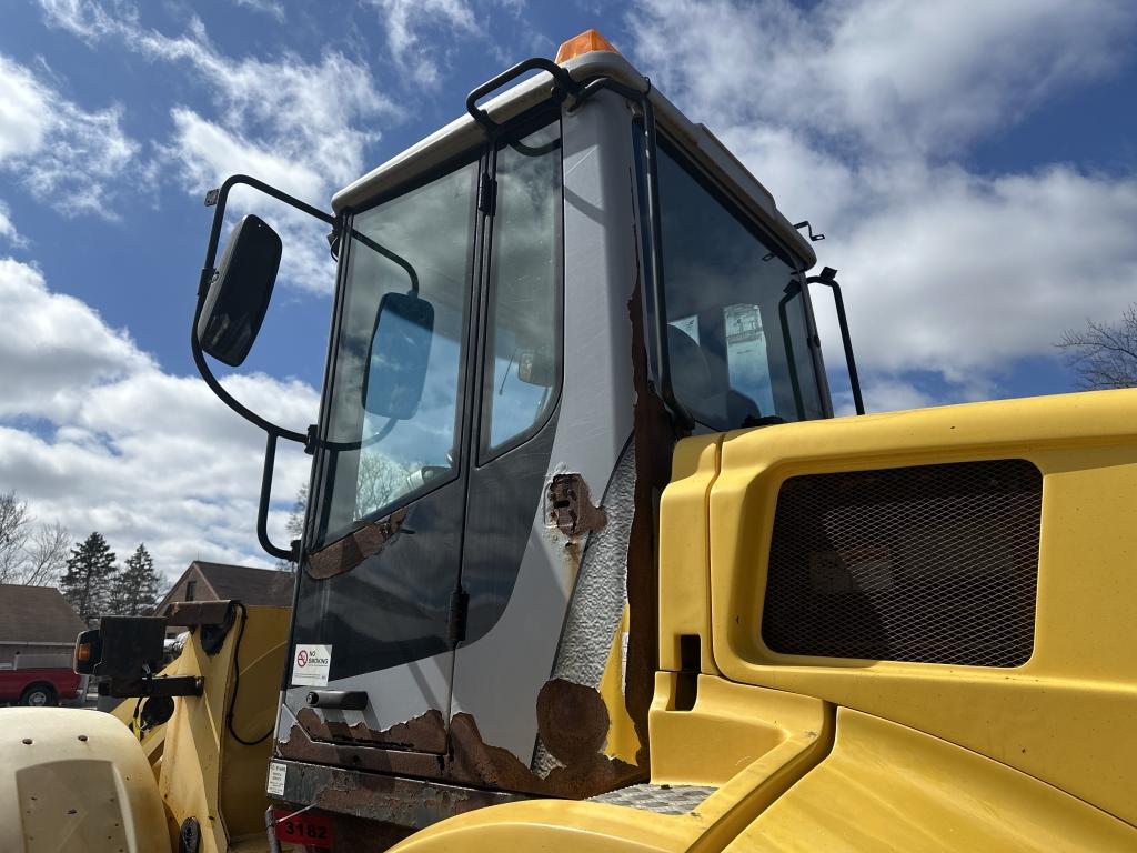 New Holland W130 Wheel Loader