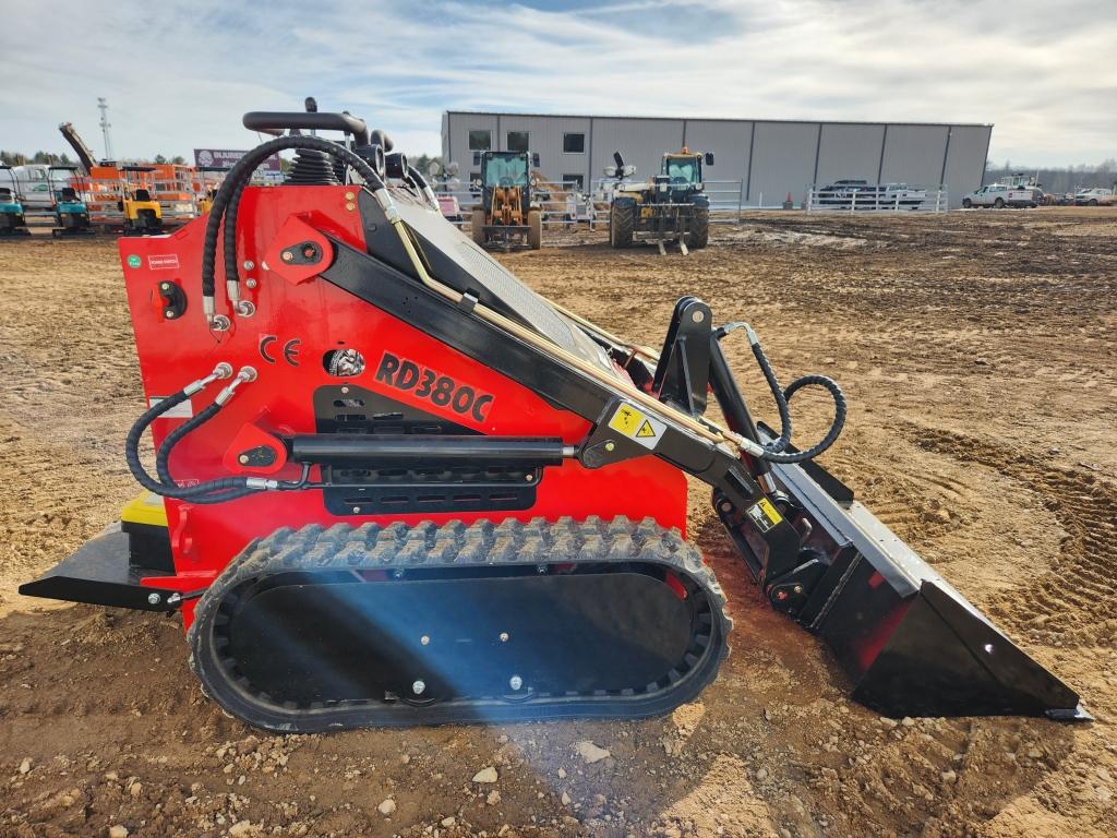 2024 Unused Roda Rd380c Mini Skid Steer