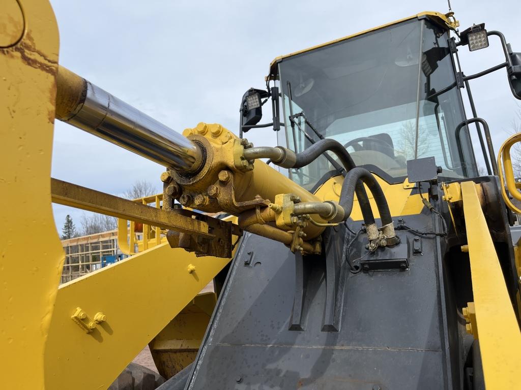 Komatsu Wa320-6 Wheel Loader