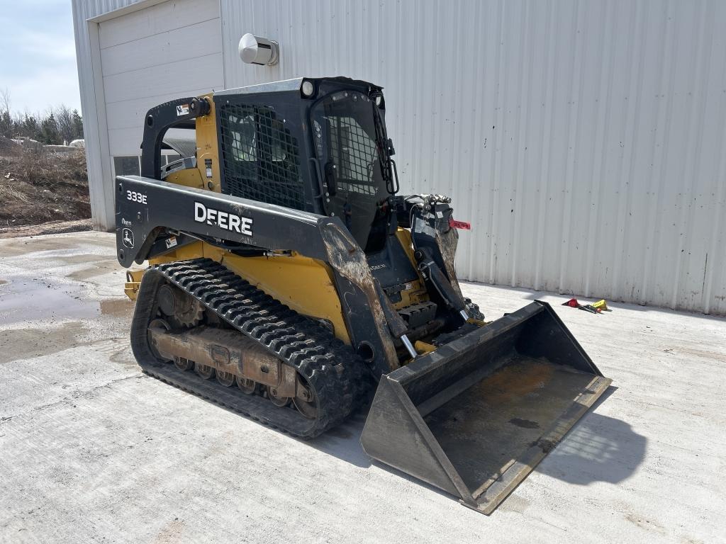 2015 John Deere 333e Skid Steer