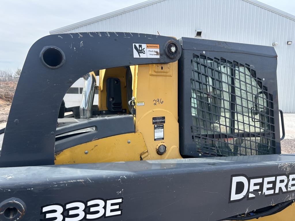 2015 John Deere 333e Skid Steer