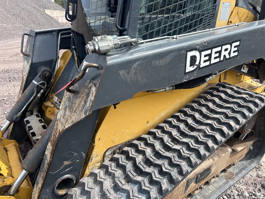 2015 John Deere 333e Skid Steer