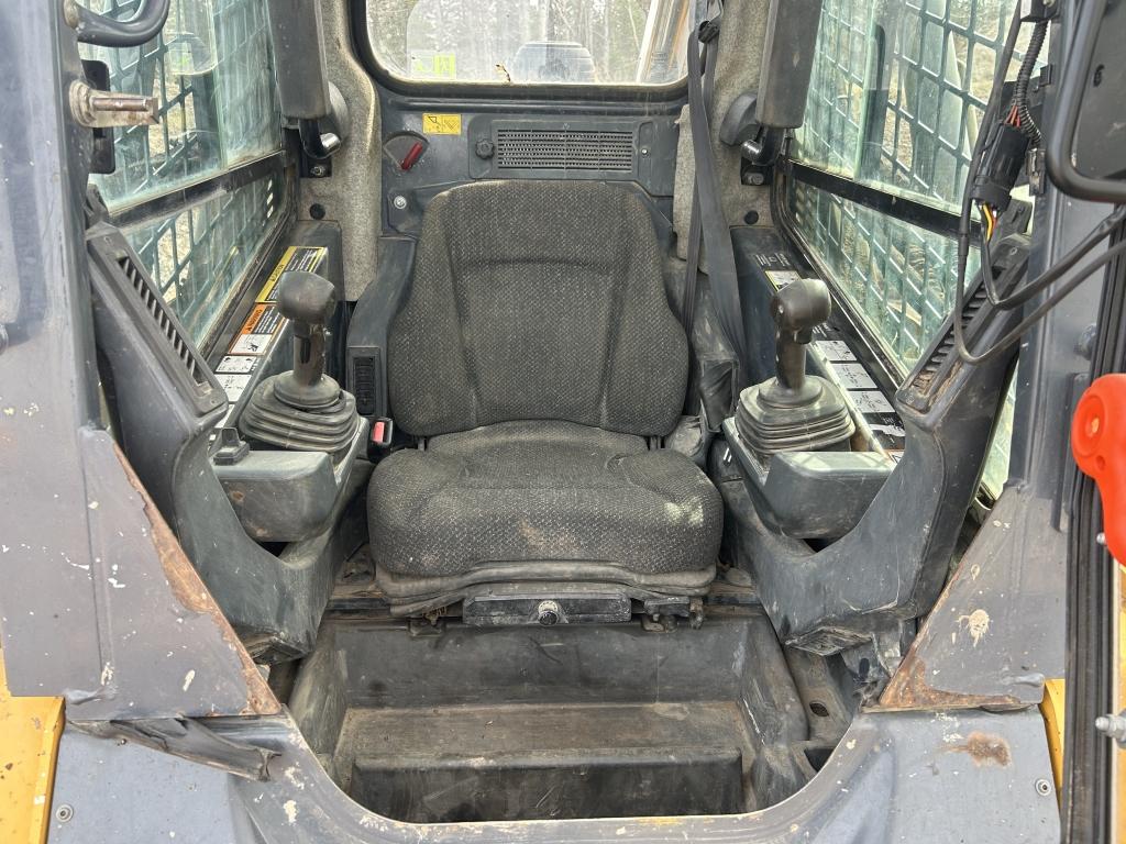 2015 John Deere 333e Skid Steer