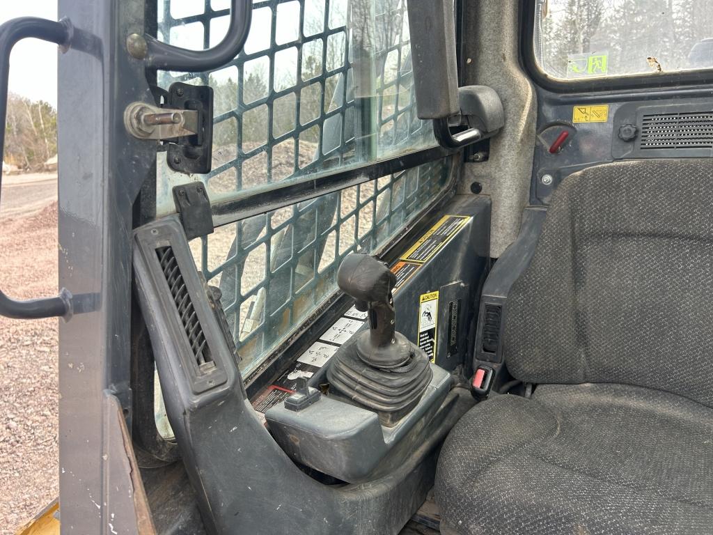 2015 John Deere 333e Skid Steer