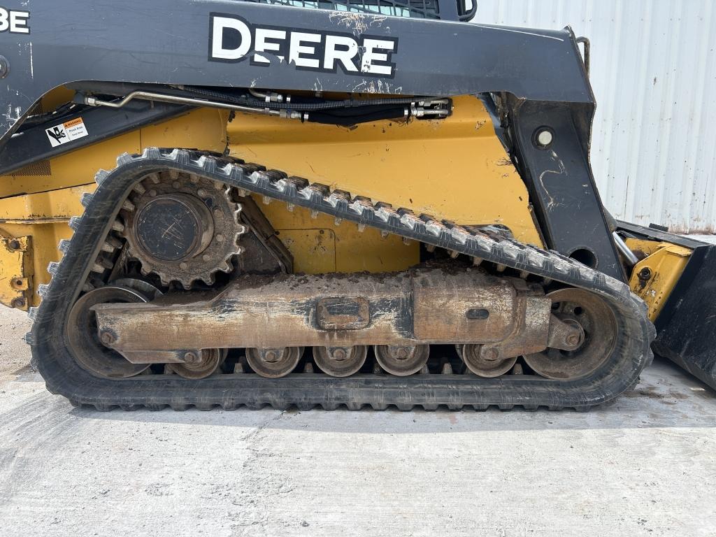 2015 John Deere 333e Skid Steer