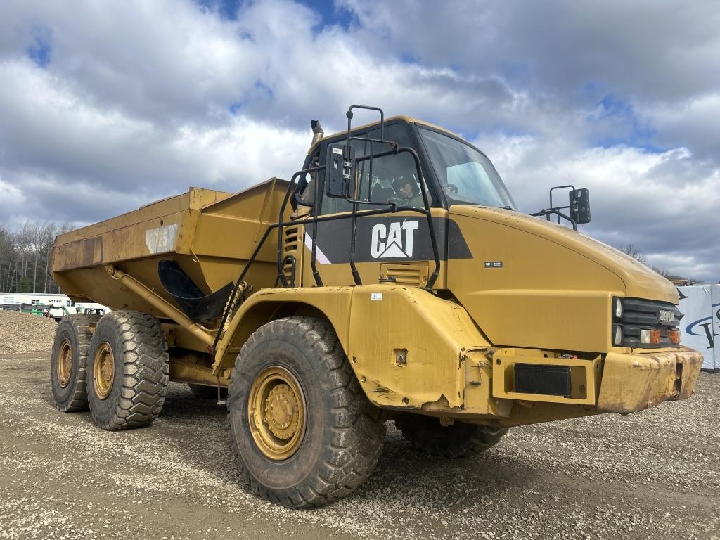 Cat 725 Haul Truck