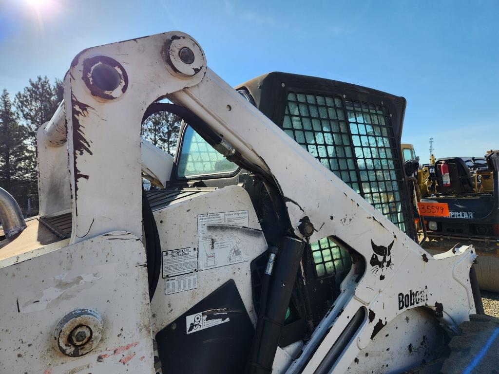 Bobcat 873 Skid Steer