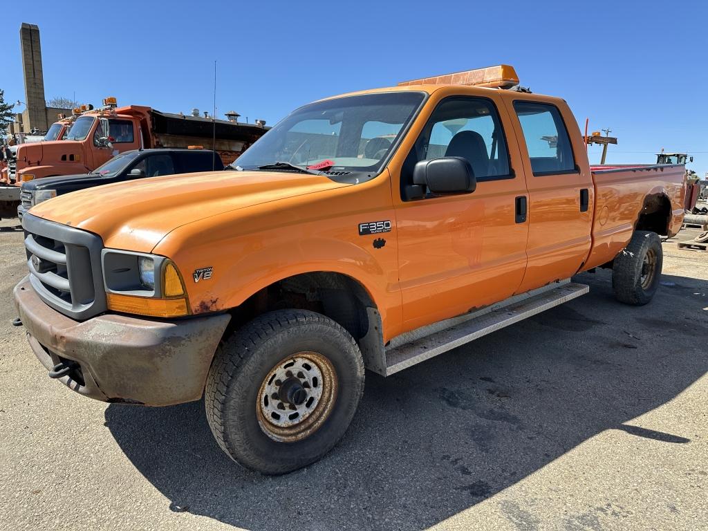 2000 Ford F-350 Pickup Truck