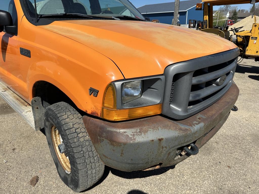 2000 Ford F-350 Pickup Truck