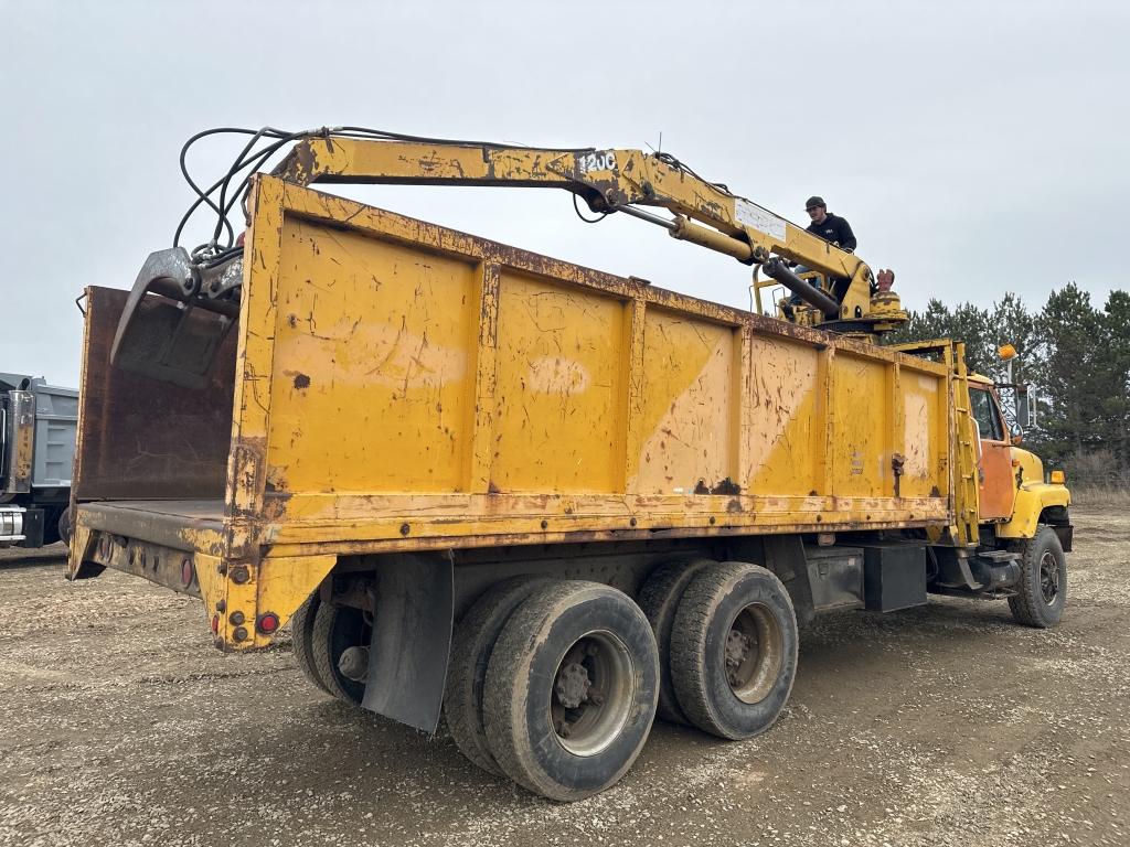 1991 International 2654 Crane Truck