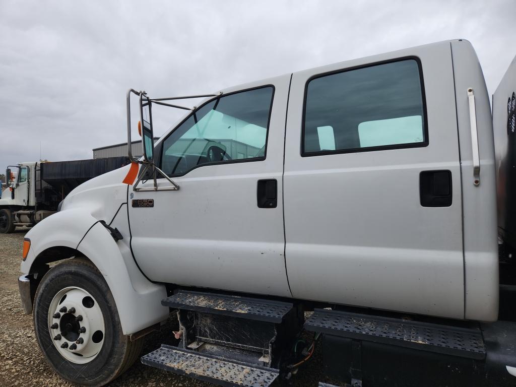 2004 Ford F-650 Dump Truck