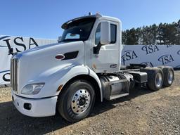 2017 Peterbilt 579 Day Cab Truck Tractor