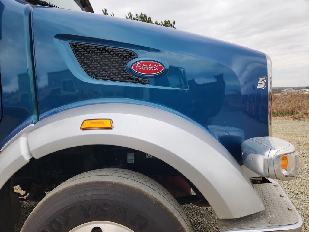 2018 Peterbilt 567 Day Cab Truck Tractor