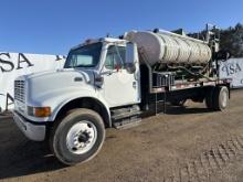 1999 International 4700 Tanker Truck