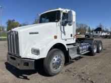 2009 Kenworth T-800 Day Cab Truck Tractor