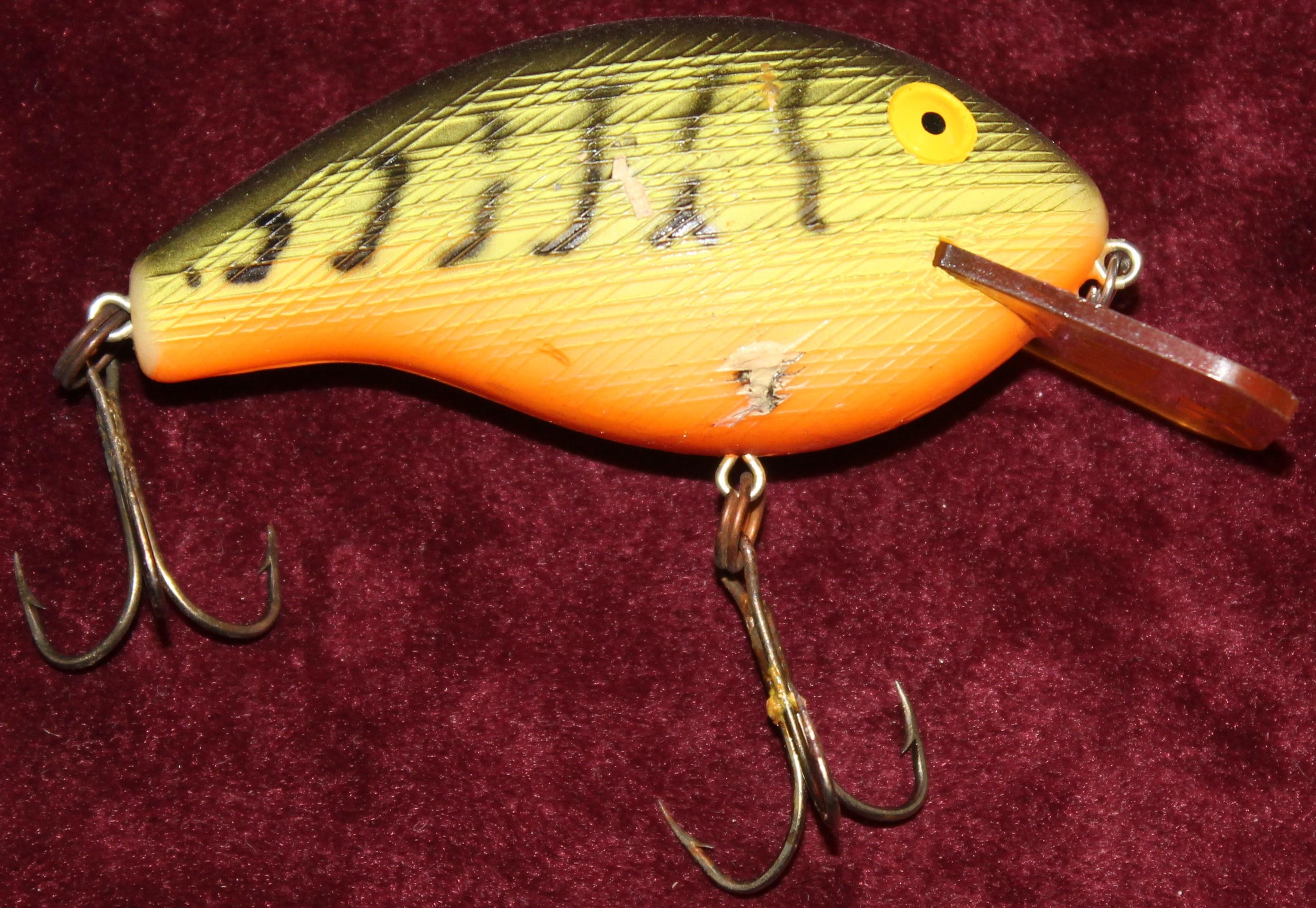 Rebel Maxi fishing Lure 4 inches