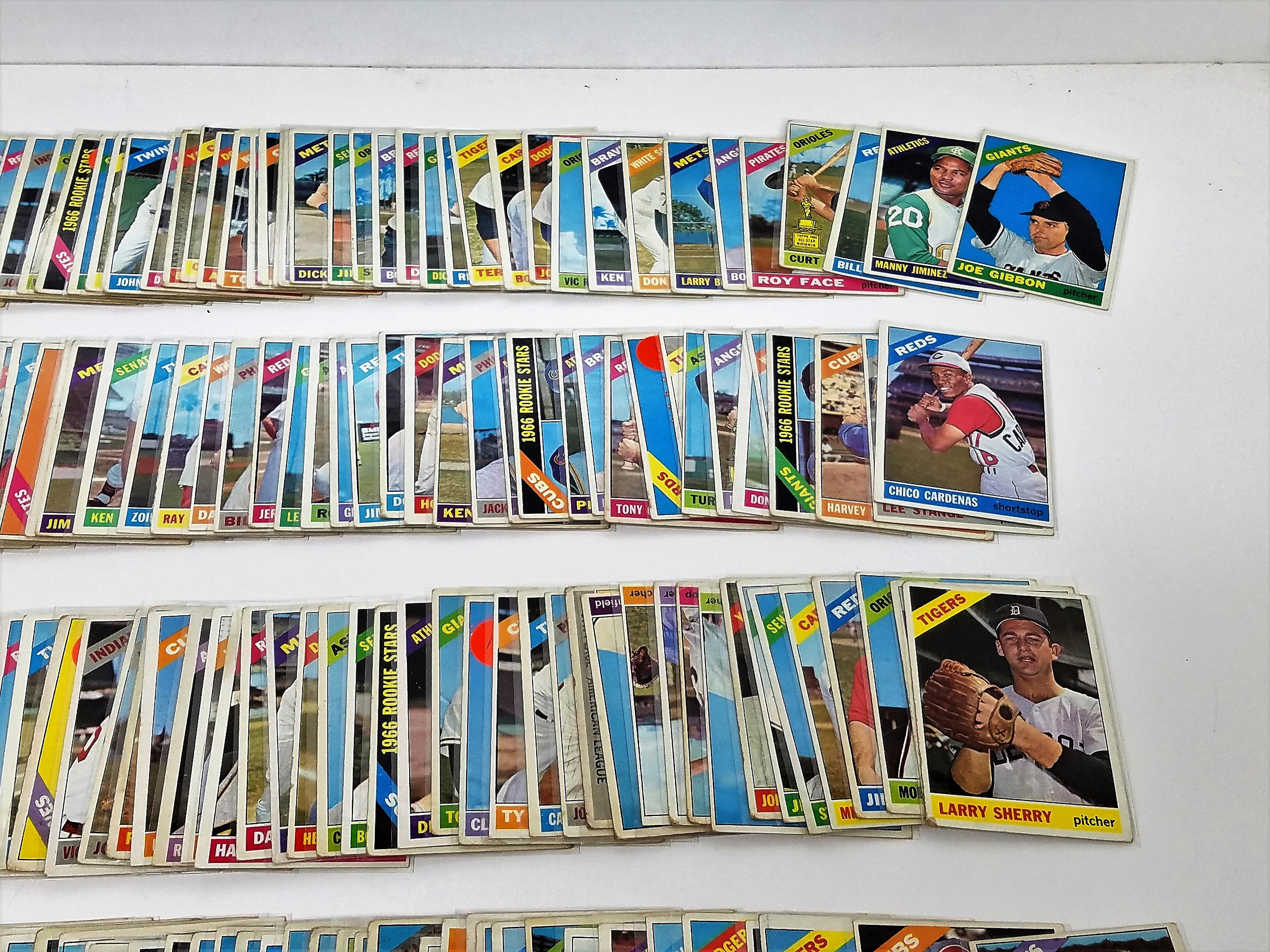 lot of (436) 1966 TOPPS baseball cards Partial Set, 436 cards of 598, 118 Mid series numbers, -25 Hi