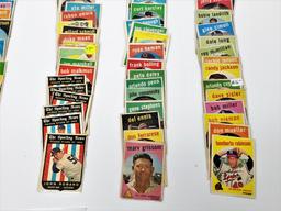 lot of (100+) 1958 TOPPS baseball cards, no duplicates, includes minor star, team cards, rookie card