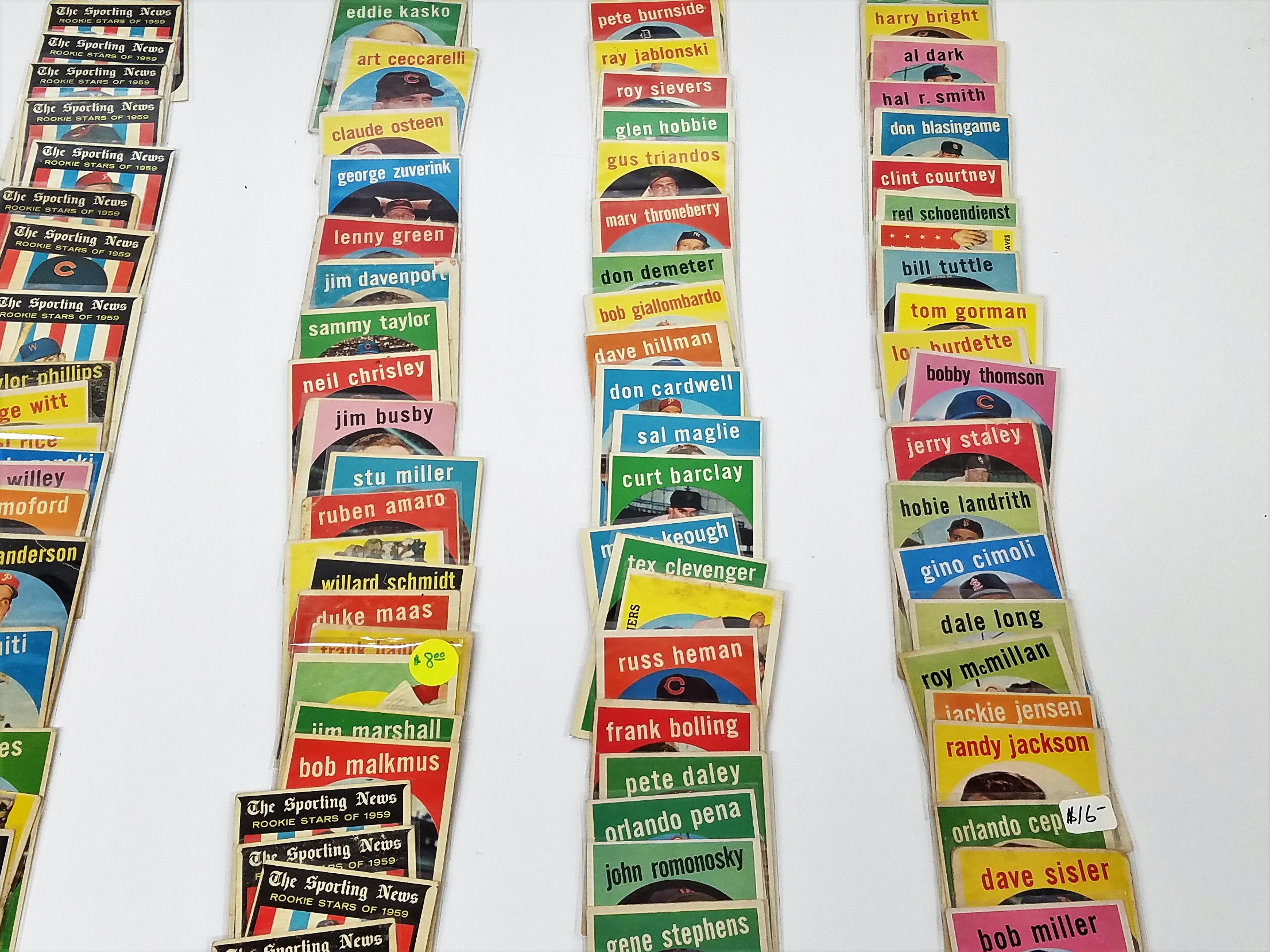 lot of (100+) 1958 TOPPS baseball cards, no duplicates, includes minor star, team cards, rookie card