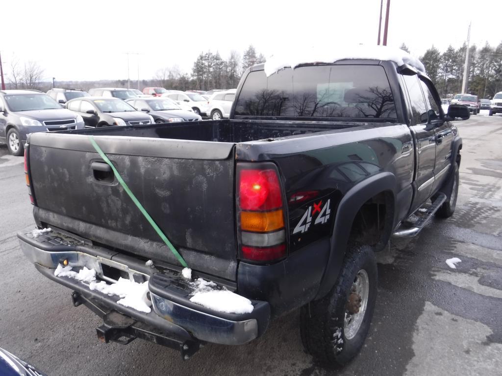 2004 GMC Sierra 2500HD