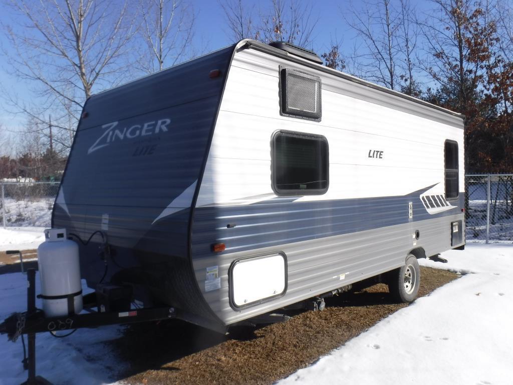 2018 Zinger Camper