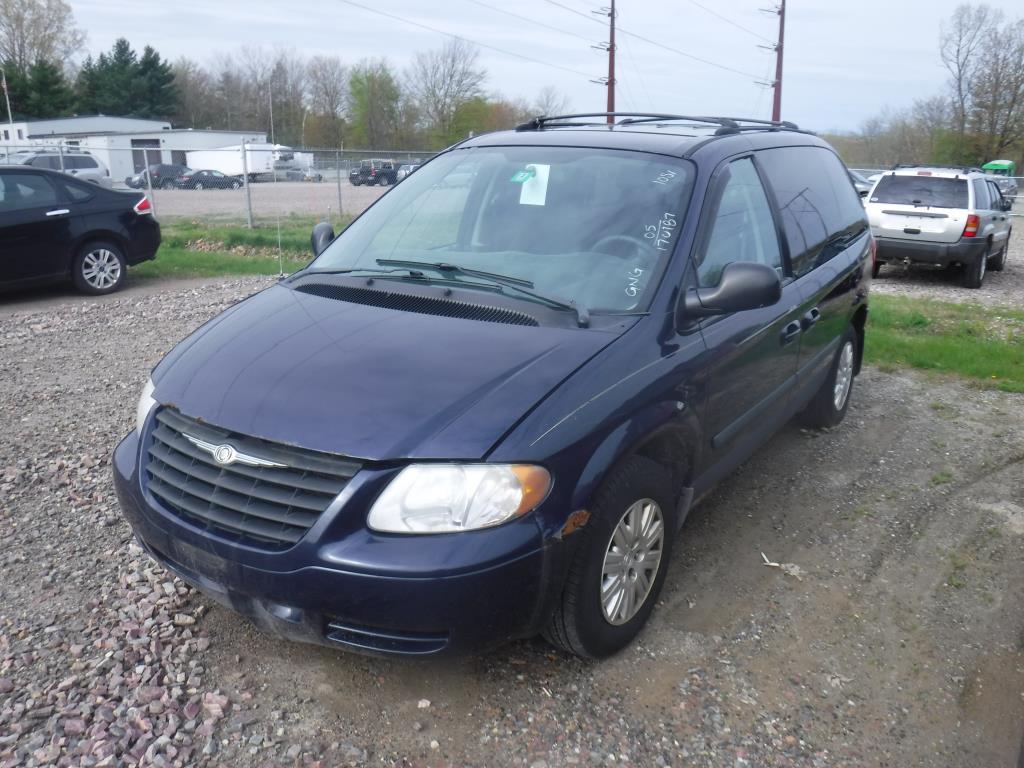 2005 Chrysler Town and Country