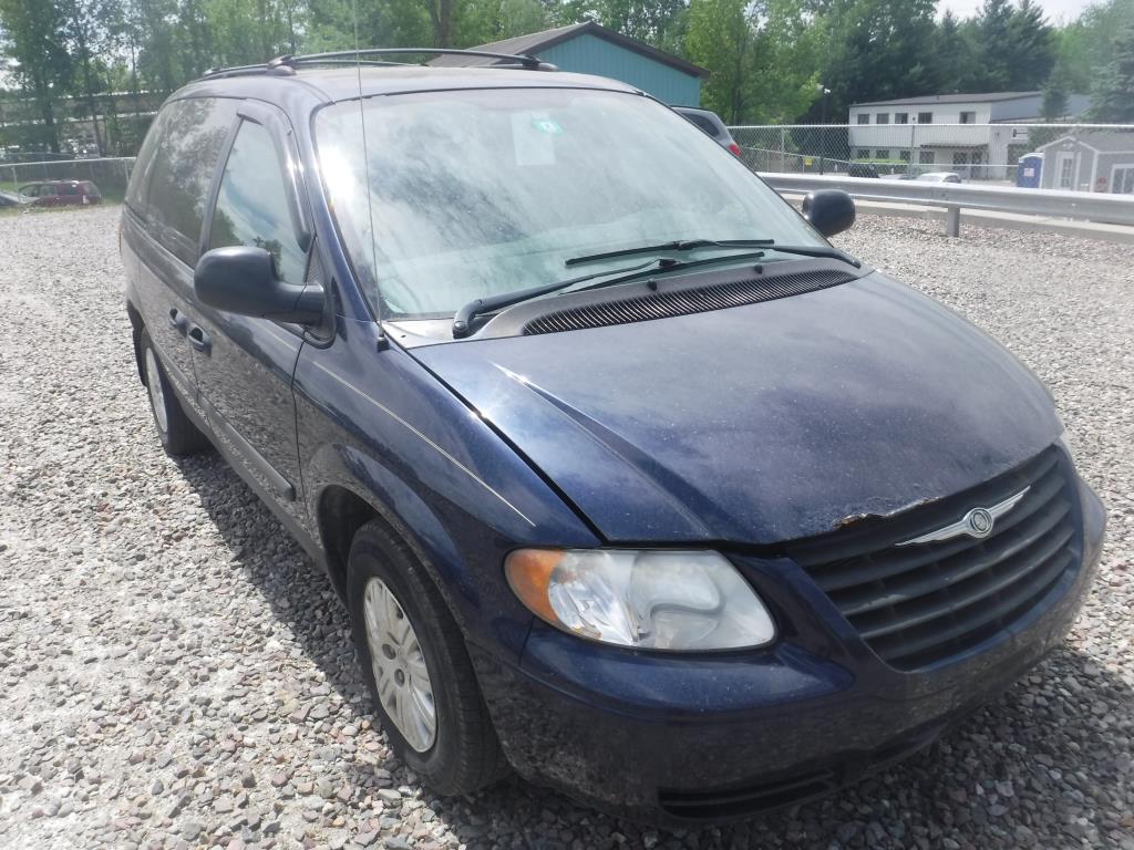 2005 Chrysler Town and Country