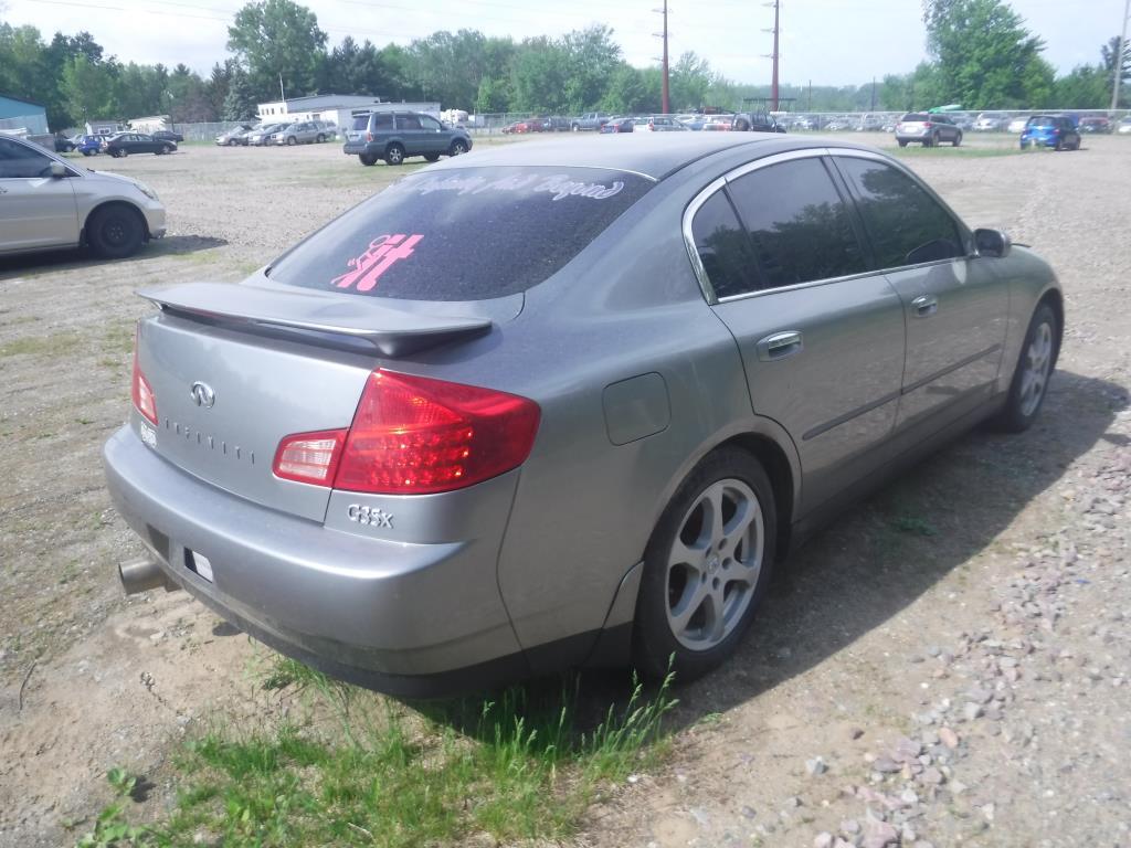 2004 INFINITI G35