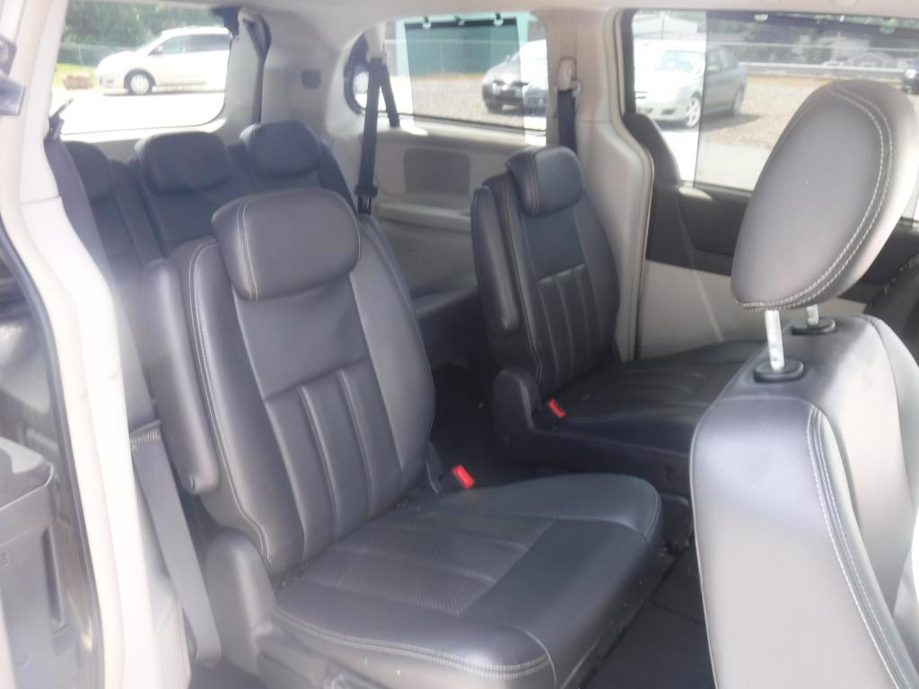 2009 Chrysler Town and Country