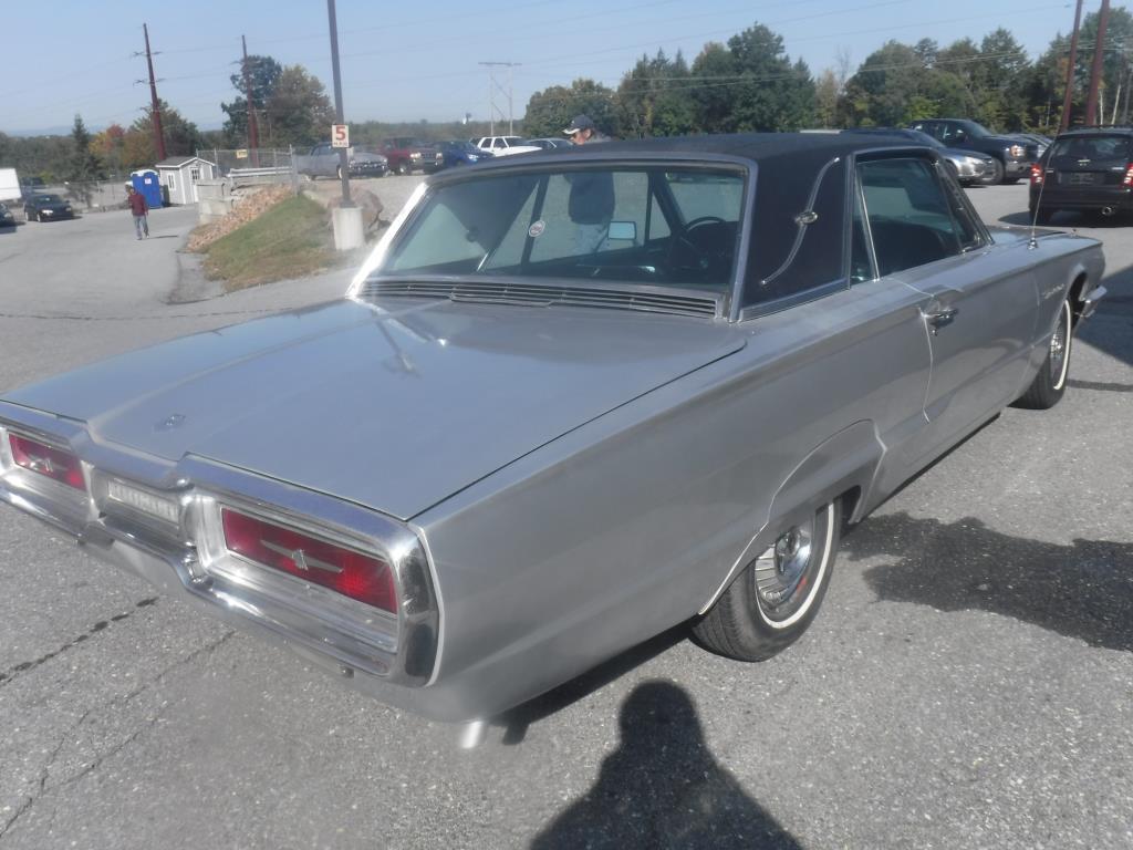 1964 Ford Thunderbird