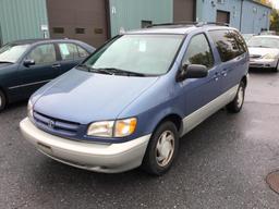 2000 Toyota Sienna