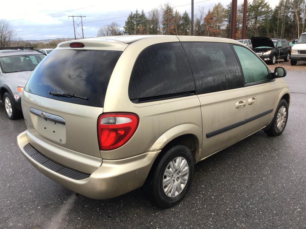 2005 Chrysler Town and Country