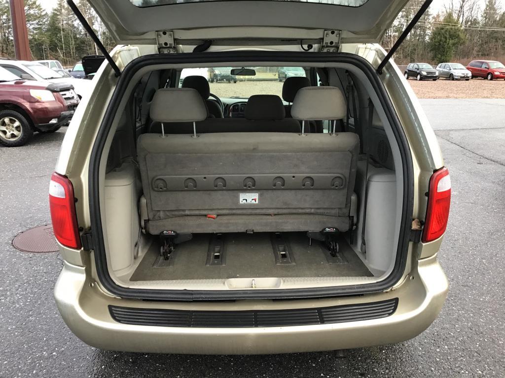 2005 Chrysler Town and Country