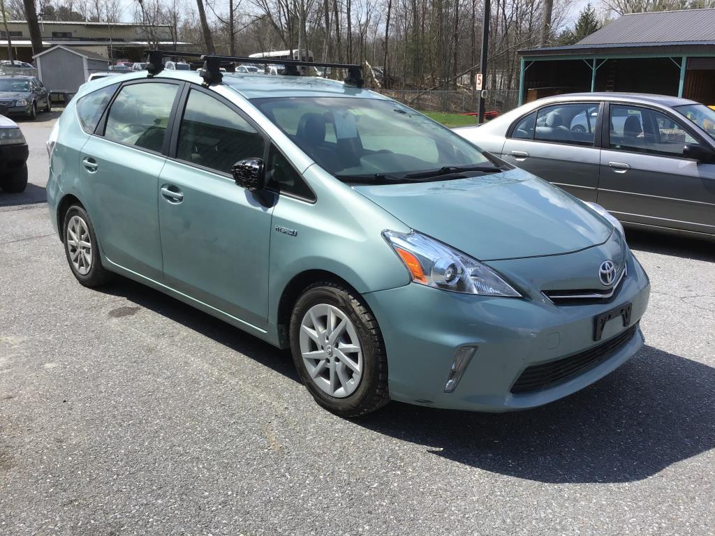 2013 Toyota Prius v