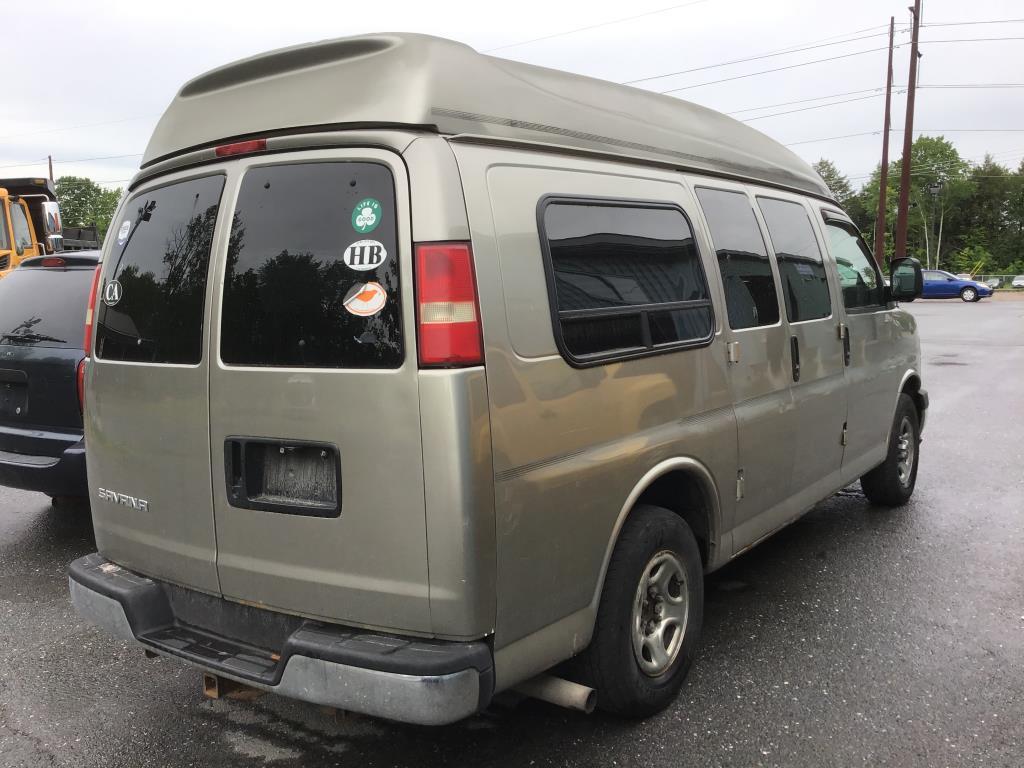 2003 GMC Savana Conversion