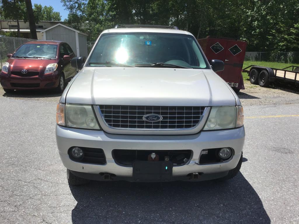 2004 Ford Explorer