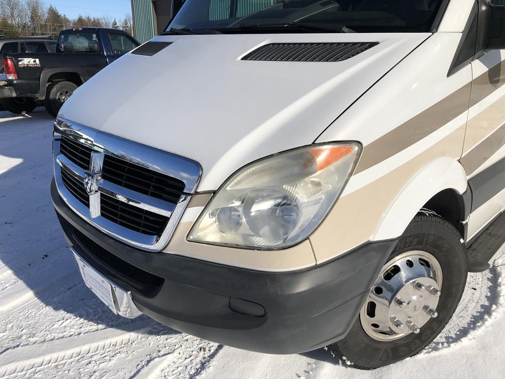 2009 (2008 chassis) Dodge Sprinter Fleetwood Pulse
