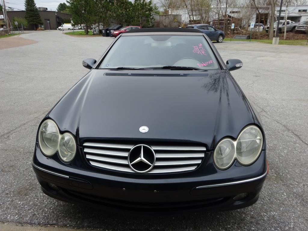 2005 Mercedes-Benz CLK