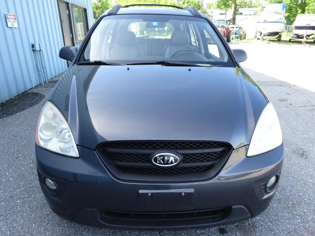 2008 Kia Rondo