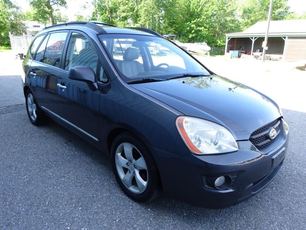 2008 Kia Rondo